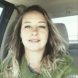 Meet your Posher, Lida